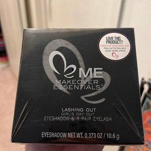 New Eyeshadow Palette with Lashes